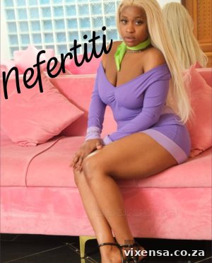 Nefertiti photo 3