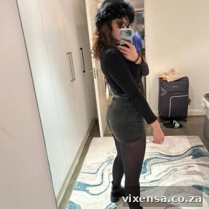 Vicky photo 2
